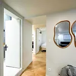 Urbanflat 89 - 3 Bedrooms Parisian