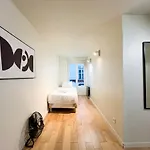 Urbanflat 89 - 3 Bedrooms Parisian Apartment Paris