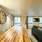 Apartment Urbanflat 89 - 3 Bedrooms Parisian