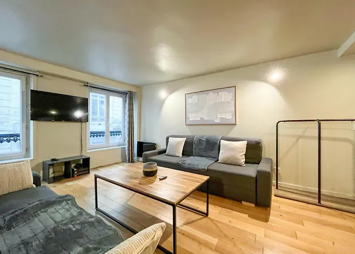 Urbanflat 89 - 3 Bedrooms Parisian Apartament