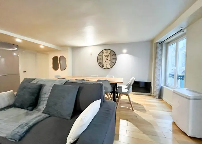 Apartament Urbanflat 89 - 3 Bedrooms Parisian