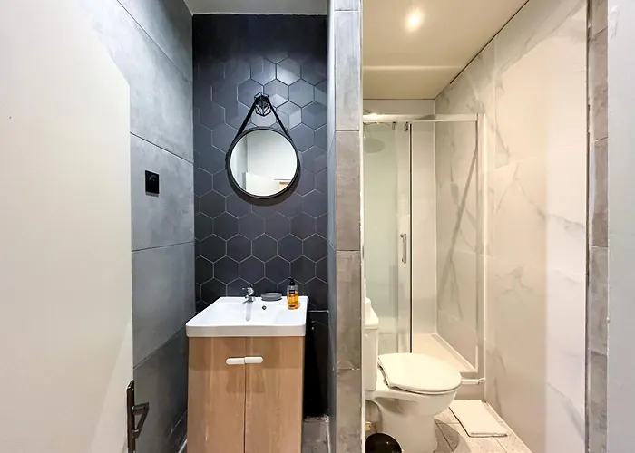 Apartament Urbanflat 89 - 3 Bedrooms Parisian *