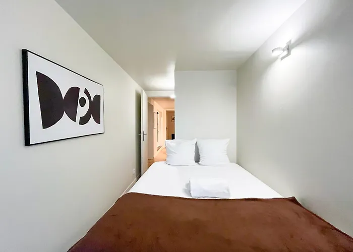 Urbanflat 89 - 3 Bedrooms Parisian Apartament